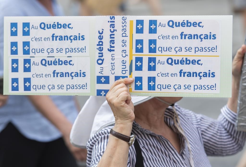 Plusieurs francophones quitteraient un commerce s’ils ne sont pas servis en français