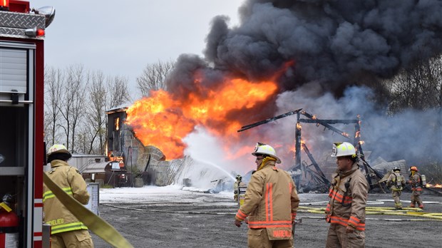 Incendie Commercial à St-Mathias