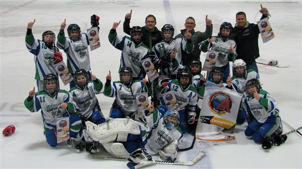 Pee Wee A: Les Remparts de Chambly remportent le tournoi de Saint-Gabriel-de-Brandon