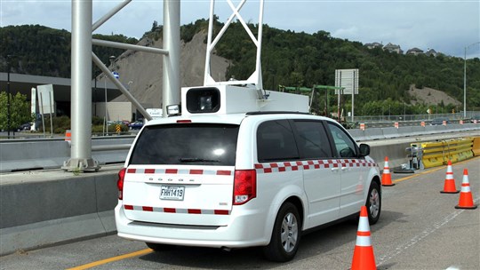 Les panneaux signalant un radar photo mobile rapprochés à 10 m