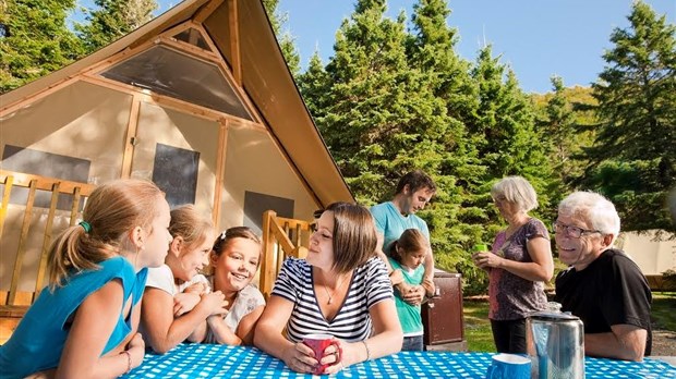 Profitez de la saison estivale dans les canaux historiques de la Vallée-du-Richelieu