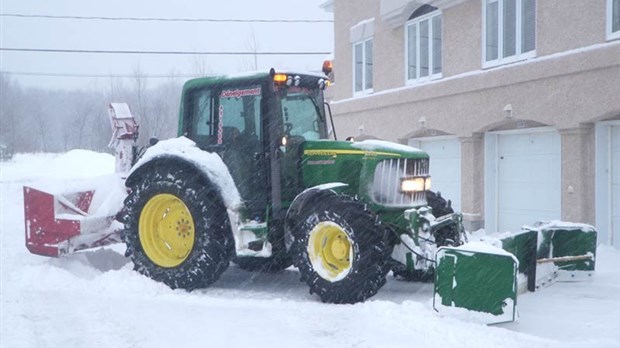 Déneigement : réglementation et liste des entrepreneurs reconnus