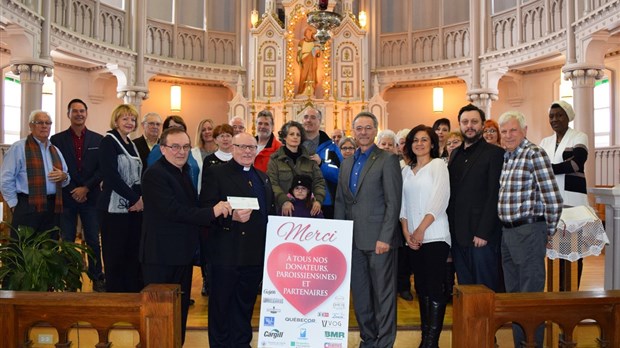 Le comité du PHAC de Chambly remet un montant de 10 000 $  à l’église Saint-Joseph-de-Chambly