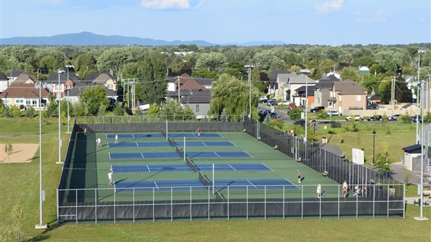 Ouverture des terrains de tennis à Chambly
