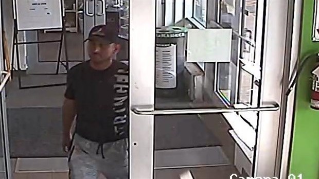 Un suspect recherché pour une infraction à caractère sexuel