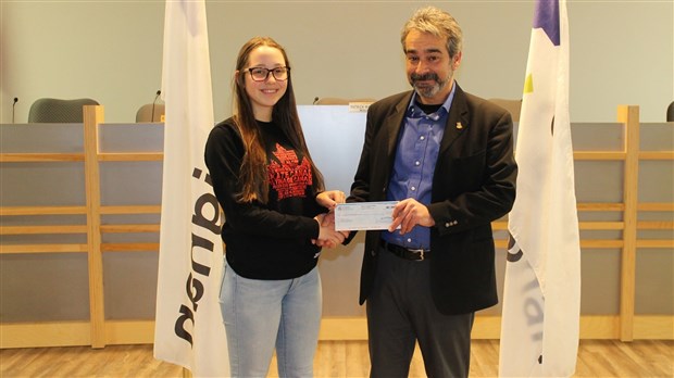 Une patineuse carignanoise représentera le Canada aux prochains championnats mondiaux de patinage synchronisé en Suisse