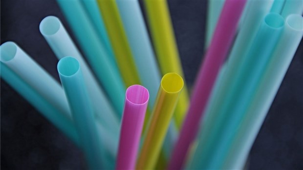 Le Cégep Saint-Jean-sur-Richelieu retire les pailles de plastique dans tous ses comptoirs de services alimentaires 