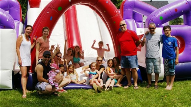 Fête de quartier pour les citoyens du secteur de l'école du Parchemin 