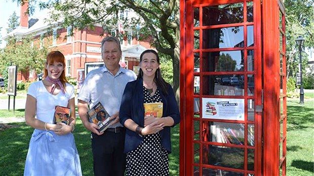 De cabine téléphonique...à boîte à livres! 