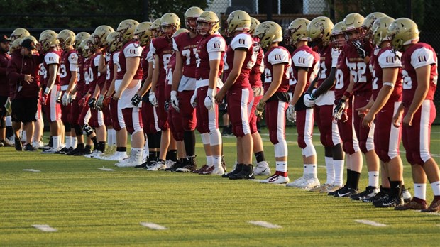 Une première victoire pour l'équipe de football Juvénile du Collège-Charles-Lemoyne