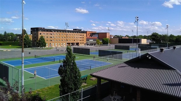 Ouverture des terrains de tennis du Cégep de Saint-Jean-sur-Richelieu