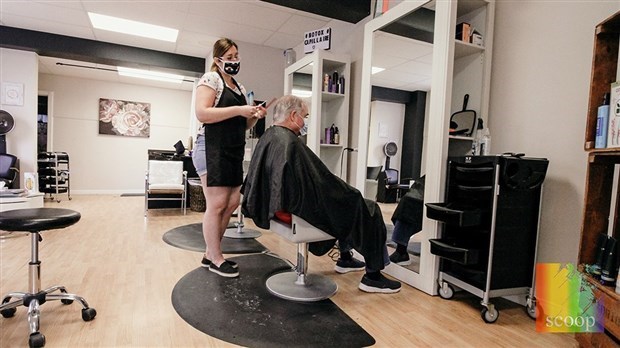Une pétition demande la réouverture  permanente des salons de coiffure