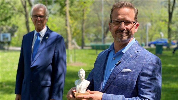 Yves-François Blanchet, lauréat du prix Louis-Joseph-Papineau 