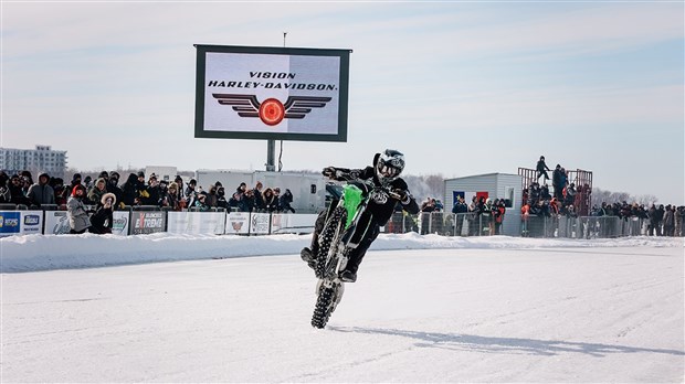 Un succès pour la 3e édition de la Harley Drag Race on Ice ce dimanche 
