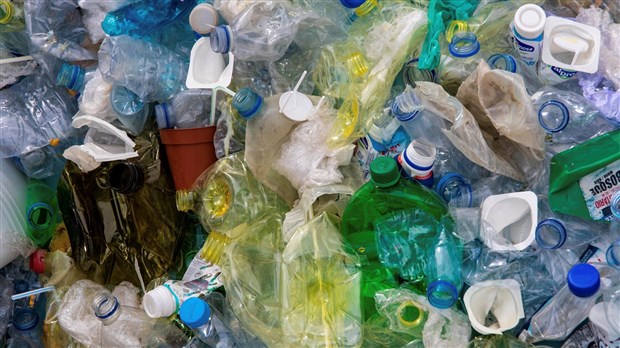 Agir concrètement sur l'enjeu environnemental qu’est la gestion des déchets et de la consommation du plastique