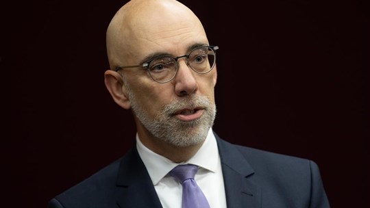 L'aide aux usines de batteries coûtera 5,8 G $ de plus que projeté