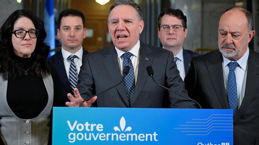 Legault connaît sa pire session parlementaire, mais n'entend pas changer de recette