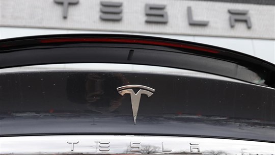 Tesla: rappel de plus de 2 millions de véhicules pour réparer un système automatique défectueux