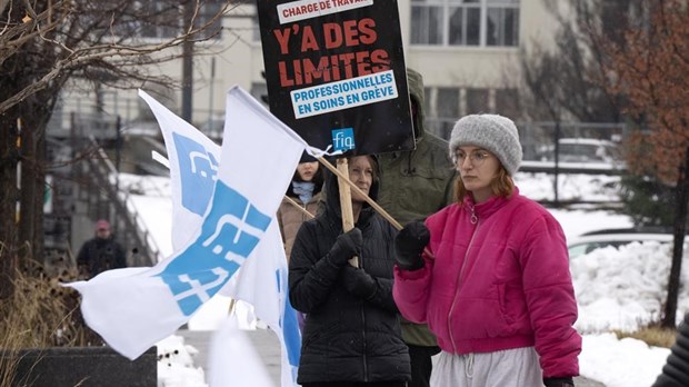 Legault: les négos «très difficiles» dans la santé; «à pas de tortue», dit la FIQ