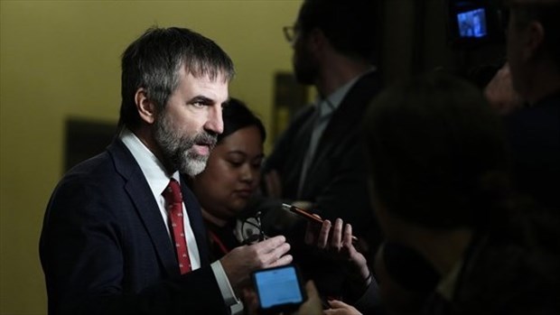 GES: Guilbeault laisse entendre que le Canada pourrait rater ses cibles climatiques