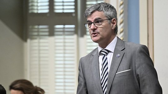 L'ex-ministre caquiste Éric Caire quitte la vie politique